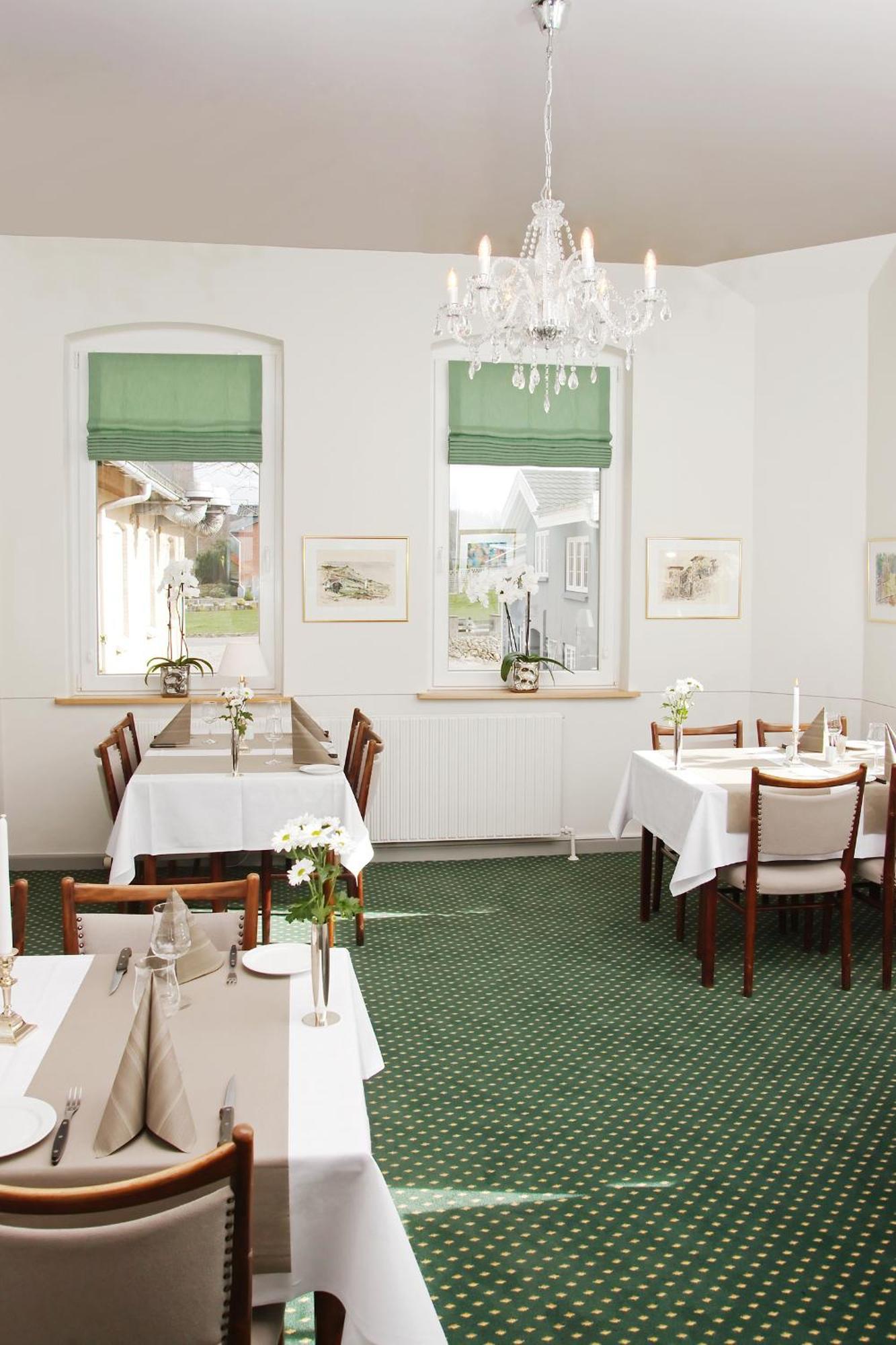 Solyst Kro- Restaurant Og Hotel I/S أبينرا المظهر الخارجي الصورة