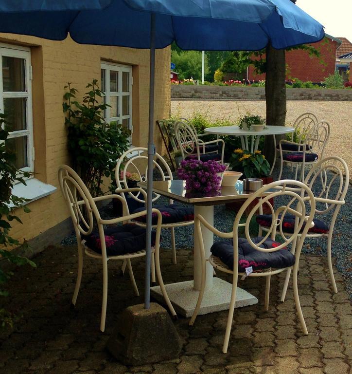 Solyst Kro- Restaurant Og Hotel I/S أبينرا المظهر الخارجي الصورة
